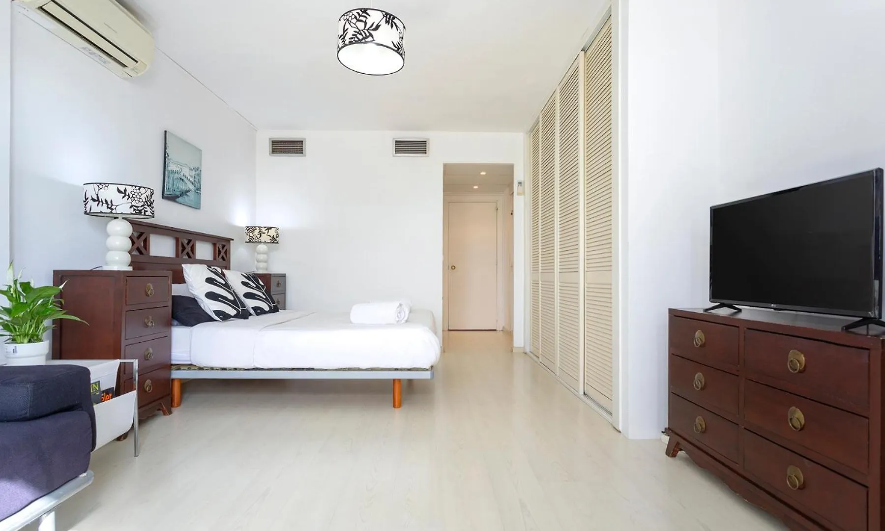 Playamar Flat In The Beach With Pool, Tennis And Paddle Court, Gardens Torremolinos España