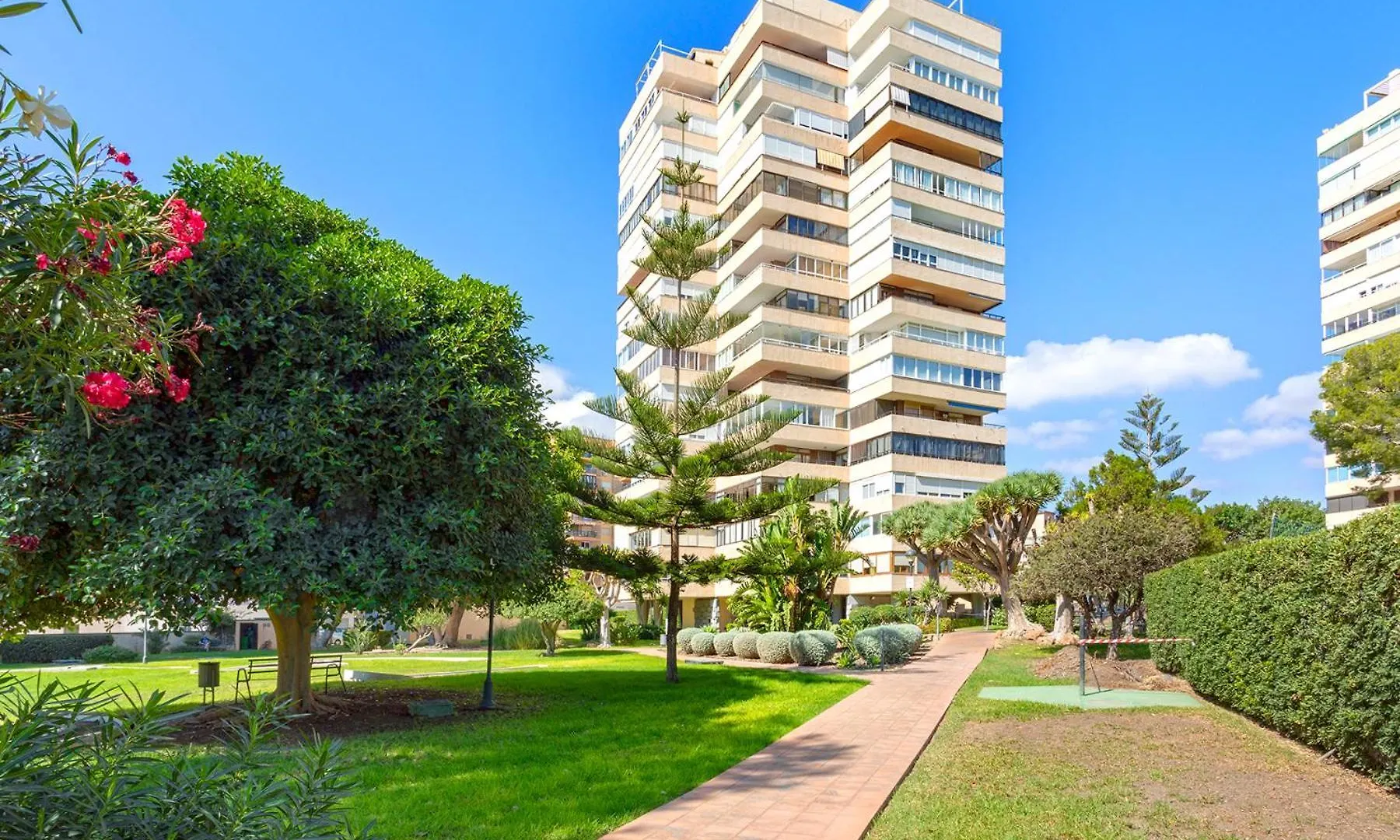 Apartamento Playamar Flat In The Beach With Pool, Tennis And Paddle Court, Gardens Torremolinos España
